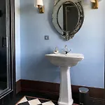Nocleg ze śniadaniem Manoir De Ghaisne 4*