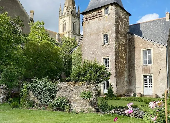 Manoir De Ghaisne 4* Freigne