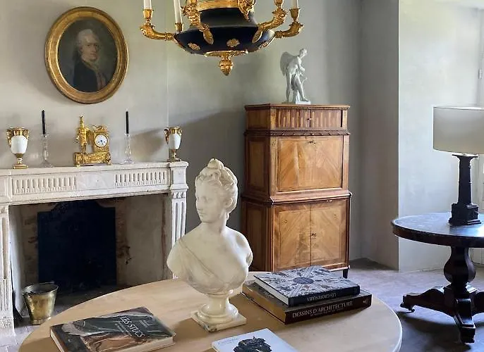 Bed and Breakfast Manoir De Ghaisne 4*